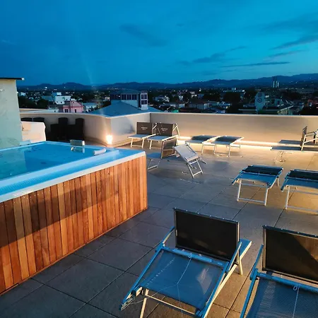 شقة فندقية Wally 4*