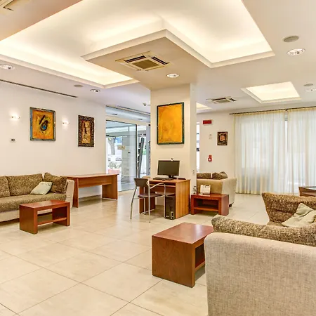 沃利公寓酒店 4* 里米尼