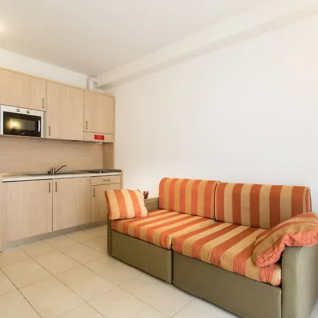 沃利公寓酒店 4*