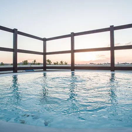 Wally Aparthotel 4*