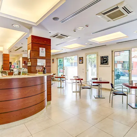 Apartahotel Wally 4*