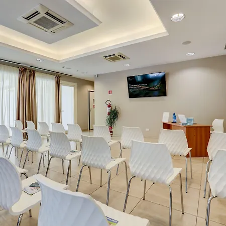 Apartahotel Wally 4*